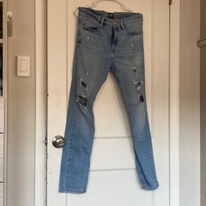 Destroyed men’s jeans by Urban Outfitters.